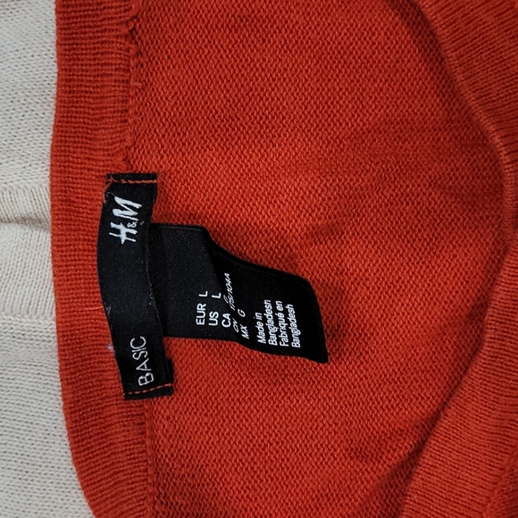 CARDIGAN: Set of two crewneck button down cotton H&M BASIC cardigans red and tan - Picture 5 of 8